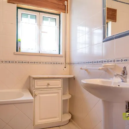 Tilli'n'joe's Nature House *